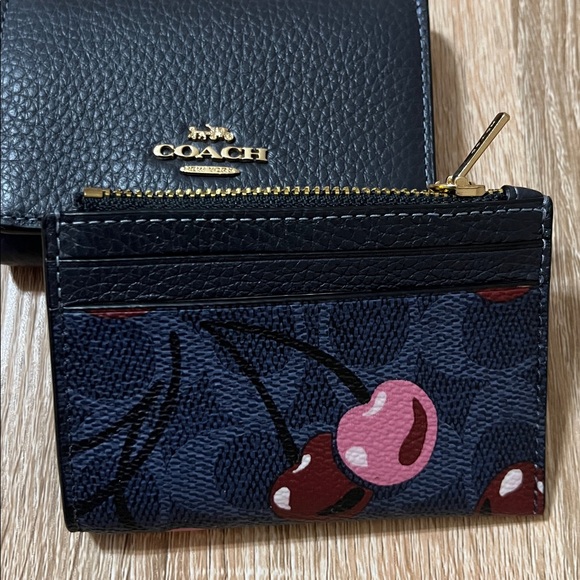 Coach Card Holder Wallet In Signature Canvas With Cherry Print CZ448 Navy blue - Picture 5 of 5